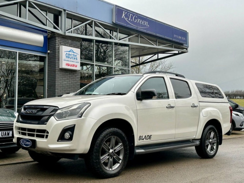 Isuzu D-Max  1.9 TD Blade Pickup Double Cab 4dr Diesel Auto 4WD