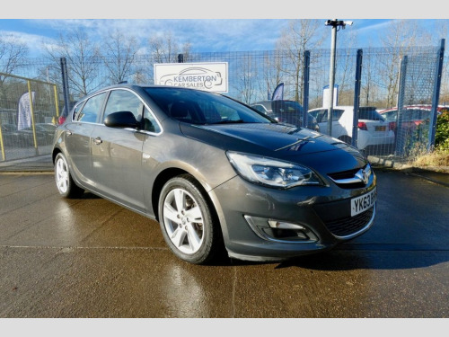 Vauxhall Astra  2.0 CDTi ecoFLEX SRi Hatchback 5dr Diesel Manual E