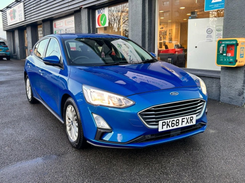 Ford Focus  1.0T EcoBoost Titanium Hatchback 5dr Petrol Manual