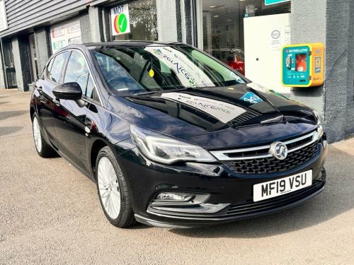 Vauxhall Astra  1.4i Turbo Elite Nav Hatchback 5dr Petrol Manual E