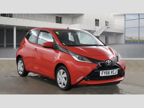 Toyota AYGO  1.0 VVT-i x-play Hatchback 5dr Petrol Manual Euro  