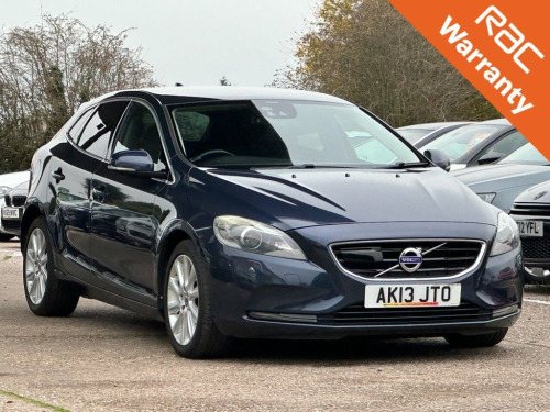 Volvo V40  2.0 D3 SE Lux Nav Hatchback 5dr Diesel Geartronic 