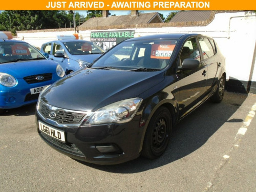 Kia ceed  1.4 1 Hatchback 5dr Petrol Manual Euro 5 (89 bhp) 