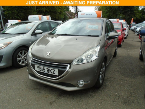 Peugeot 208  1.2 VTi PureTech Allure Hatchback 5dr Petrol Manua