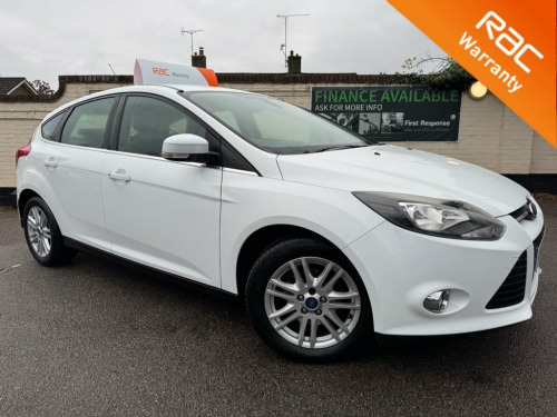 Ford Focus  1.6 Titanium Hatchback 5dr Petrol Manual Euro 5 (1 