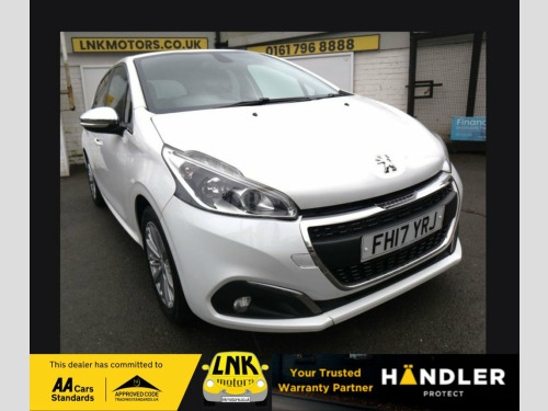 Peugeot 208  1.2 PureTech Allure Hatchback 5dr Petrol Manual Eu