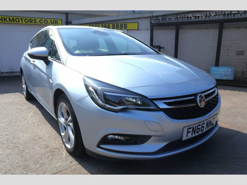 Vauxhall Astra  1.6 CDTi BlueInjection SRi Hatchback 5dr Diesel Ma