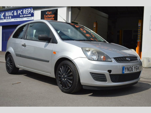 Ford Fiesta  1.2 ZETEC 16V 3d 78 BHP 1 OWNER FROM NEW