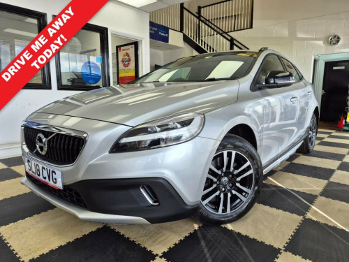 Volvo V40  2.0 D2 Hatchback 5dr Diesel Manual Euro 6 (s/s) (1