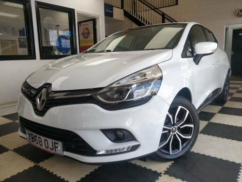 Renault Clio  0.9 TCe Play Hatchback 5dr Petrol Manual Euro 6 (s