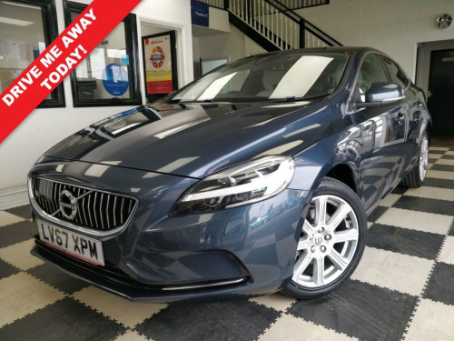 Volvo V40  2.0 T2 Inscription Hatchback 5dr Petrol Manual Eur