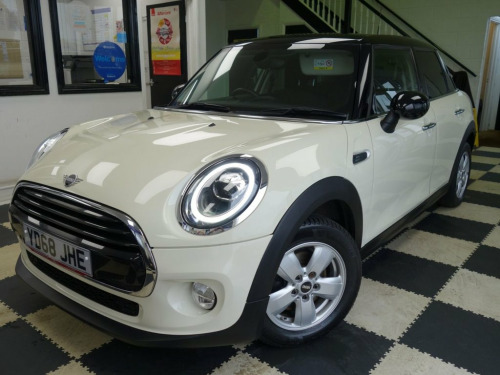 MINI Hatch  1.5 Cooper Hatchback 5dr Petrol Manual Euro 6 (s/s