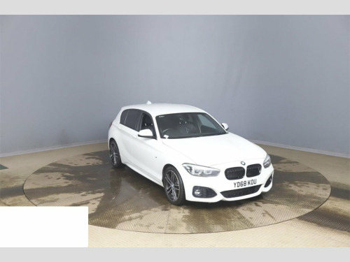 BMW 1 Series  1.5 118i M Sport Shadow Edition Hatchback 5dr Petr 