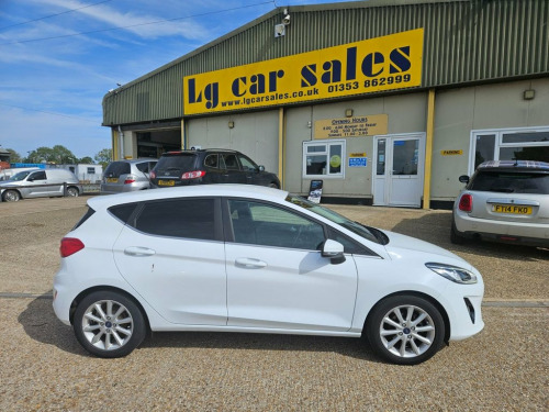 Ford Fiesta  1.0 TITANIUM 5d 99 BHP