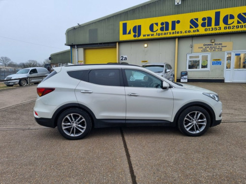 Hyundai Santa Fe  2.2 CRDi Blue Drive Premium SE SUV 5dr Diesel Auto