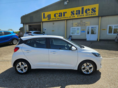 Hyundai i10  1.0 SE Connect Hatchback 5dr Petrol Manual Euro 6 