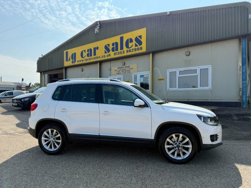 Volkswagen Tiguan  2.0 TDI BlueMotion Tech SE SUV 5dr Diesel DSG 4WD 
