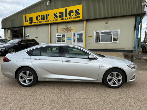 Vauxhall Insignia  1.6 Turbo D ecoTEC Tech Line Nav Grand Sport 5dr D