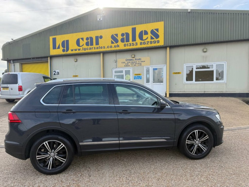 Volkswagen Tiguan  2.0 TDI BlueMotion Tech SE SUV 5dr Diesel Manual E