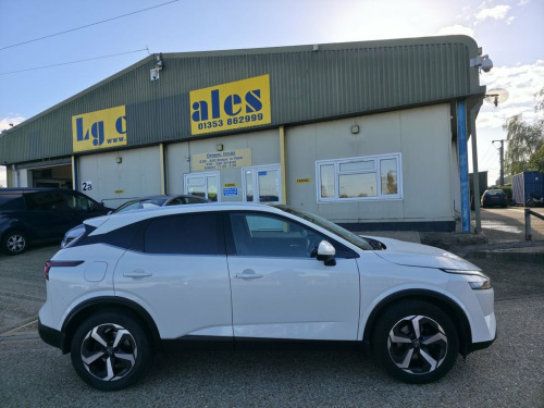 Nissan Qashqai  1.3 DIG-T MHEV N-Connecta SUV 5dr Petrol Hybrid Ma