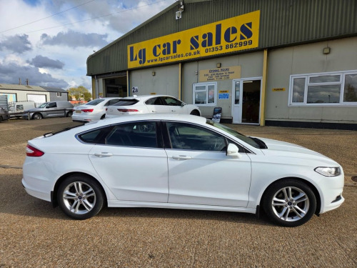 Ford Mondeo  1.5T EcoBoost Zetec Hatchback 5dr Petrol Auto Euro