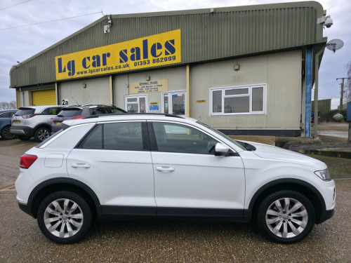Volkswagen T-ROC  1.5 TSI GPF EVO SE SUV 5dr Petrol Manual Euro 6 (s 
