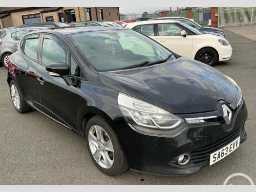 Renault Clio  1.2 16V Dynamique MediaNav Hatchback 5dr Petrol Ma