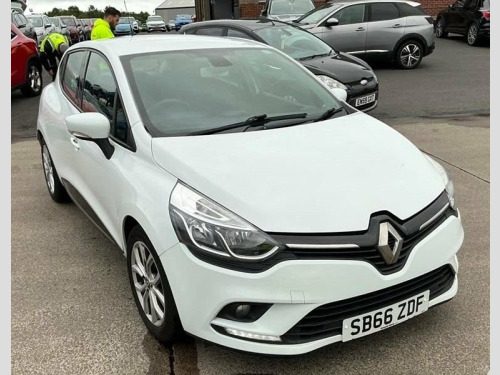 Renault Clio  1.2 16V Dynamique Nav Hatchback 5dr Petrol Manual 