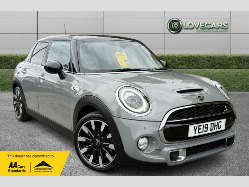 MINI Hatch  2.0 Cooper S Exclusive Hatchback 5dr Petrol Manual