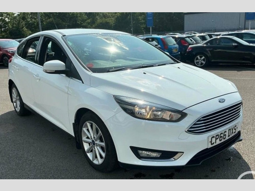 Ford Focus  1.5 TDCi Titanium Hatchback 5dr Diesel Manual Euro
