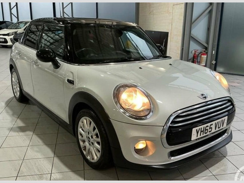 MINI Hatch  1.5 Cooper D Hatchback 5dr Diesel Auto Euro 6 (s/s 