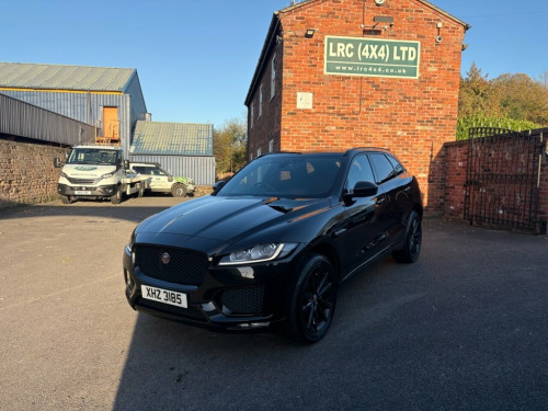 Jaguar F-PACE  2.0 D180 Chequered Flag SUV 5dr Diesel Auto AWD Eu