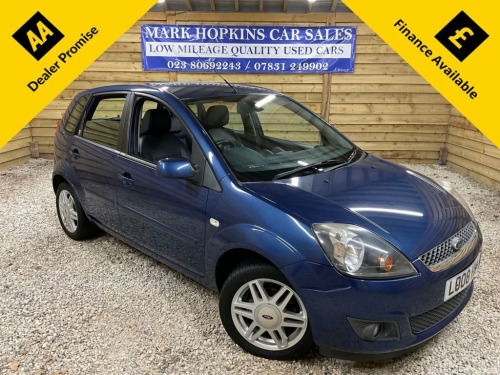 Ford Fiesta  1.6 Ghia Hatchback 5dr Petrol Automatic (176 g/km,