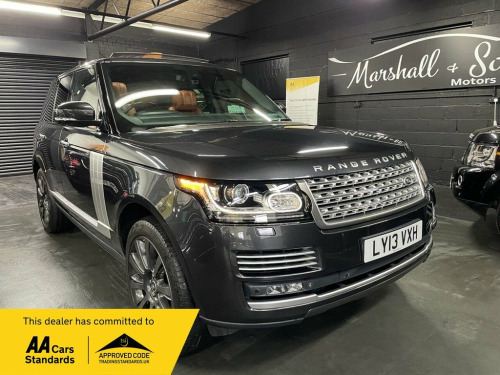 Land Rover Range Rover  4.4 SDV8 AUTOBIOGRAPHY 5d 339 BHP 11 SERVICES TO 9