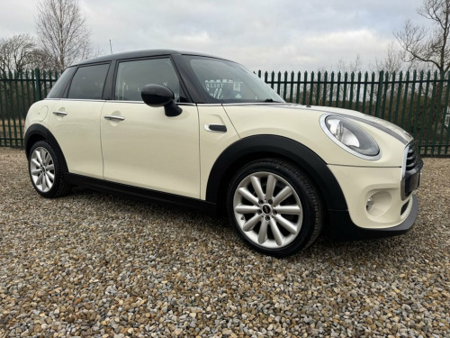 MINI Hatch  COOPER 1.5D AUTOMATIC £20 ROAD TAX ULEZ/COMP