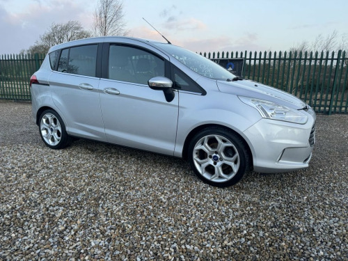 Ford B-Max  1.6 TDCi TITANIUM MPV LOW MILES FSH LAST OWNER 8 Y