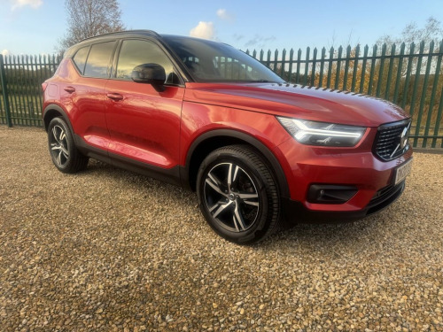 Volvo XC40  1.5 T3 R-DESIGN SUV READY TO DRIVE AWAY TODAY    F