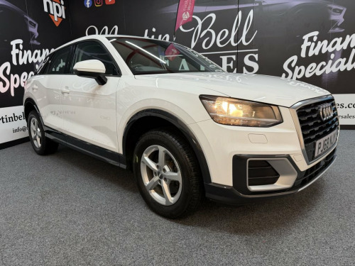 Audi Q2  1.0 TFSI 30 SE SUV FSH BLACK PACK STUNNING LOOKING