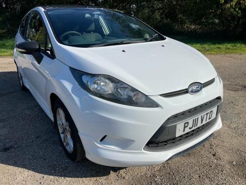 Ford Fiesta  1.25 Edge Hatchback 3dr Petrol Manual (129 g/km, 8