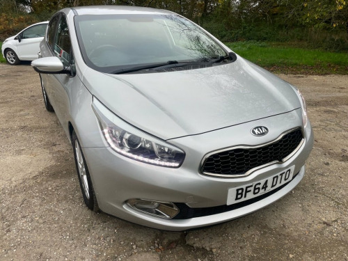 Kia ceed  1.6 GDi EcoDynamics 3 Hatchback 5dr Petrol Manual 