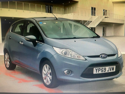 Ford Fiesta  1.25 Zetec Hatchback 5dr Petrol Manual (133 g/km, 