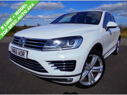 Volkswagen Touareg  3.0 V6 R-LINE PLUS TDI BLUEMOTION TECHNOLOGY 5d 25