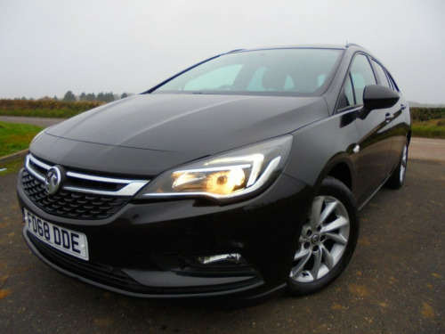 Vauxhall Astra  1.6 CDTi ecoTEC BlueInjection Tech Line Nav Sports