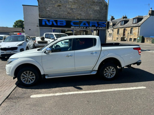 Mitsubishi L200  2.4 DI-D DC Warrior Pickup Double Cab 4dr Diesel M
