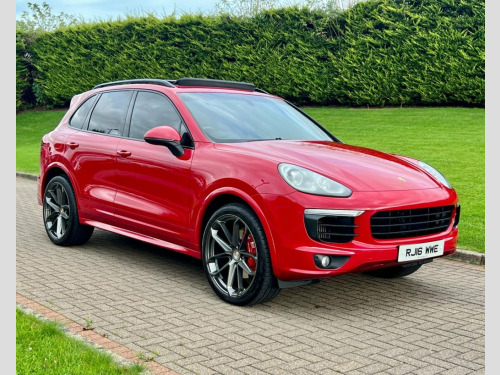 Porsche Cayenne  4.2 TD V8 S SUV 5dr Diesel TiptronicS 4WD Euro 5 (