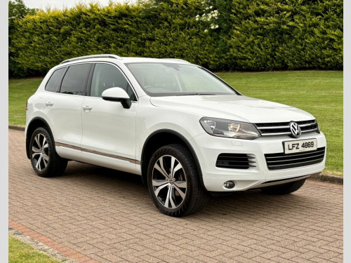 Volkswagen Touareg  3.0 TDI V6 BlueMotion Tech SE SUV 5dr Diesel Tiptr