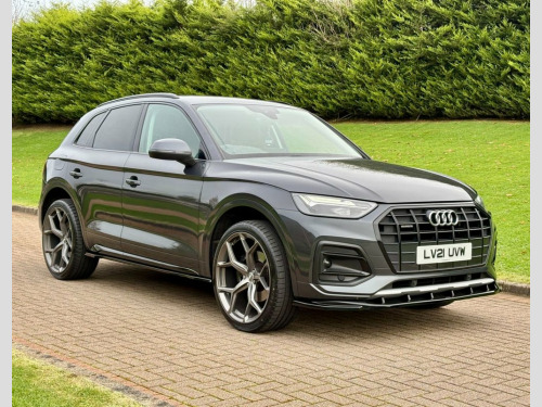 Audi Q5  2.0 TDI 40 Sport SUV 5dr Diesel S Tronic quattro E 