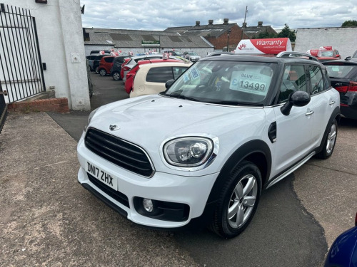 MINI Countryman  1.5 COOPER 5d 134 BHP SAT NAV-DAB-LEATHER HEATED S