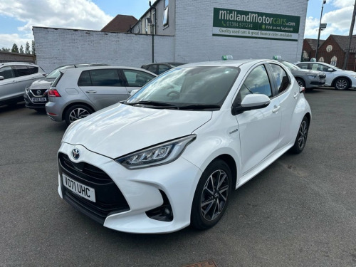 Toyota Yaris  1.5 VVT-h Design Hatchback 5dr Petrol Hybrid E-CVT