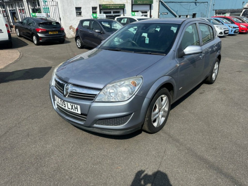 Vauxhall Astra  1.4i 16v Active Hatchback 5dr Petrol Manual (146 g